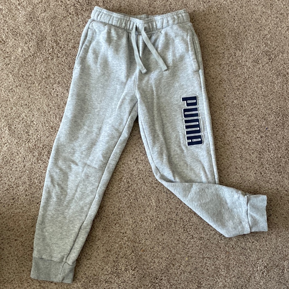Boys Puma sweatpants/size 7/8